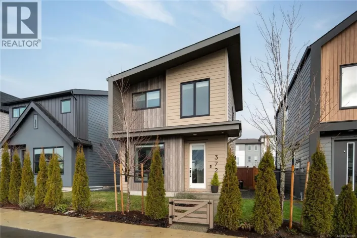 372 Tradewinds Ave, Colwood