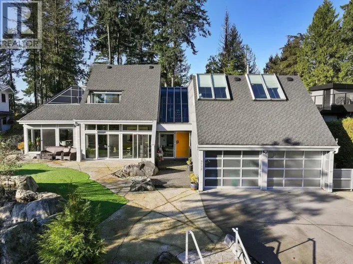3722 SOUTHRIDGE PLACE, West Vancouver
