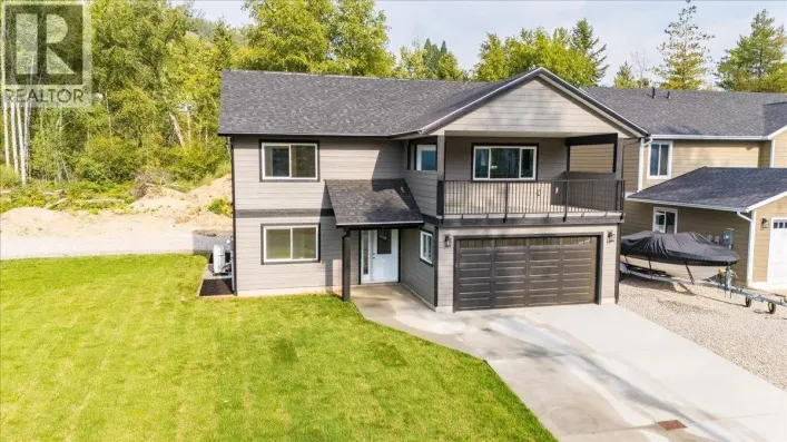 3728 TOBA Road, Castlegar