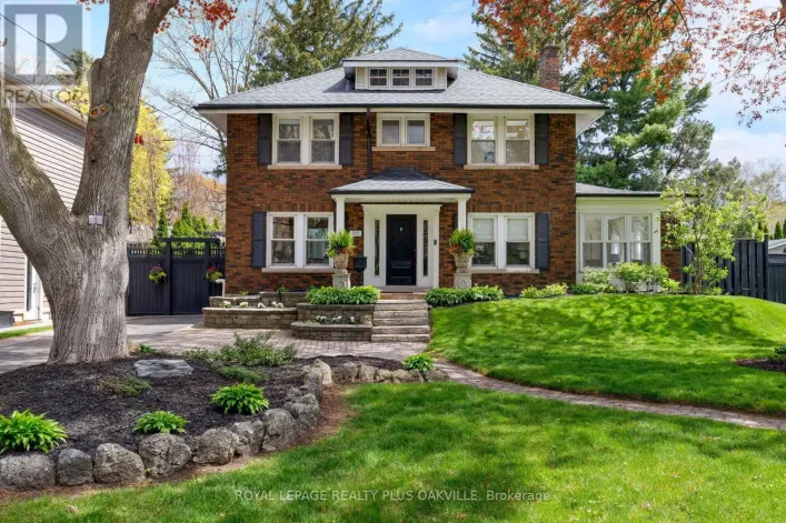 373 ROSSMORE BOULEVARD, Burlington