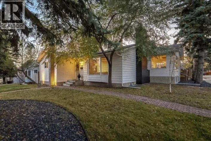 3731 45 Street SW, Calgary