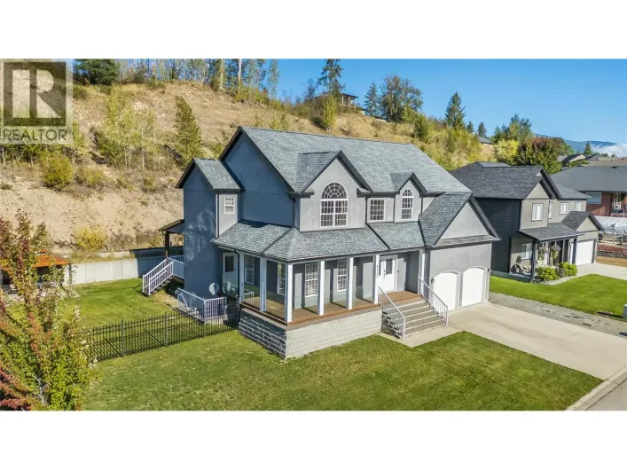 3732 5th Avenue, Castlegar
