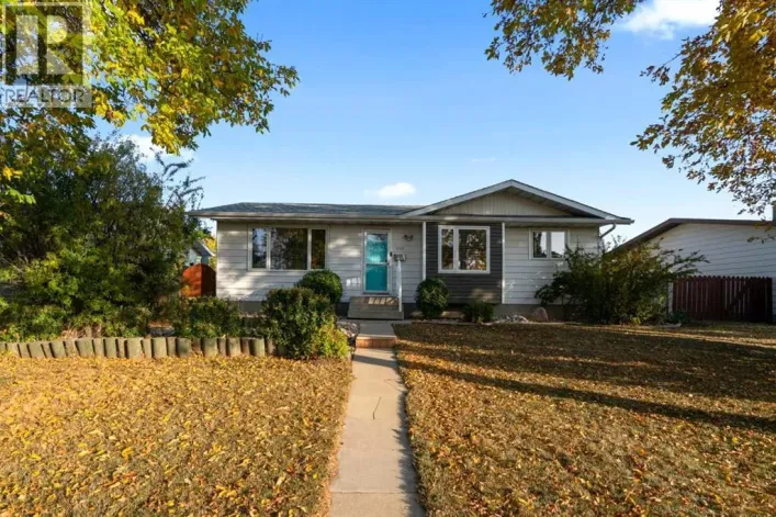 3735 66 Street, Camrose