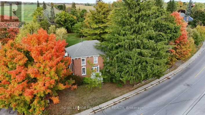 374 BLOOMFIELD MAIN STREET, Prince Edward County