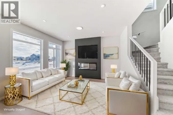 374 Corner Glen Way NE, Calgary