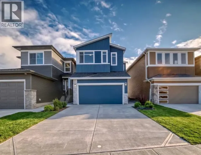 374 Corner Glen Way NE, Calgary