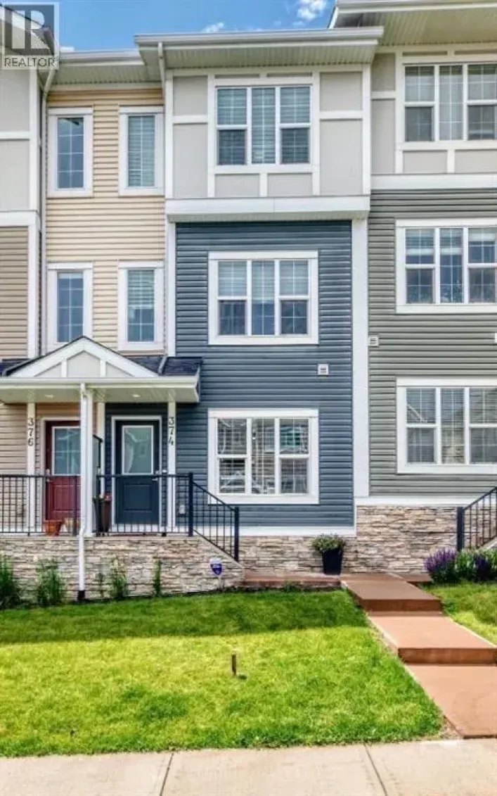 374 Nolancrest Heights NW, Calgary
