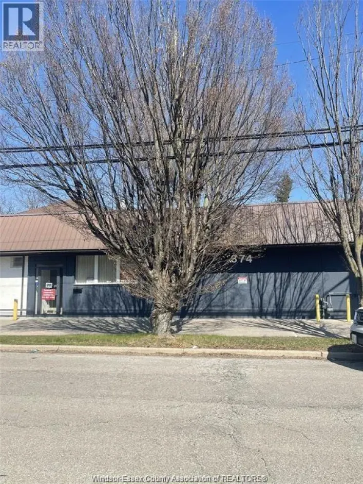 374 SHEPHERD STREET West, Windsor