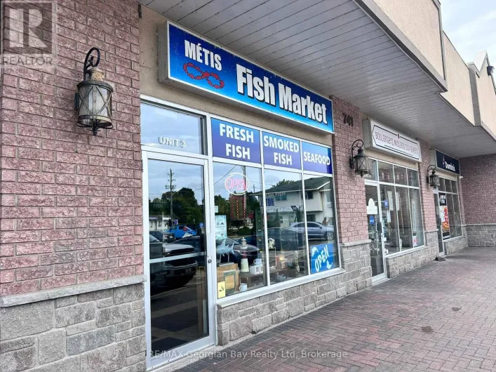 3-741 YONGE STREET, Midland