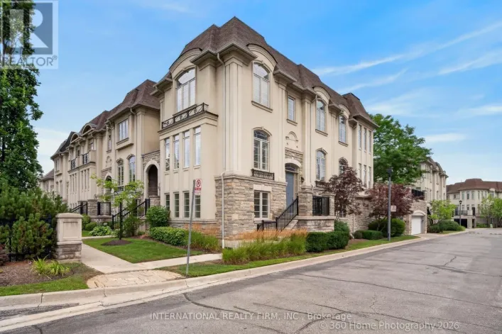 37-4135 SHIPP DRIVE, Mississauga