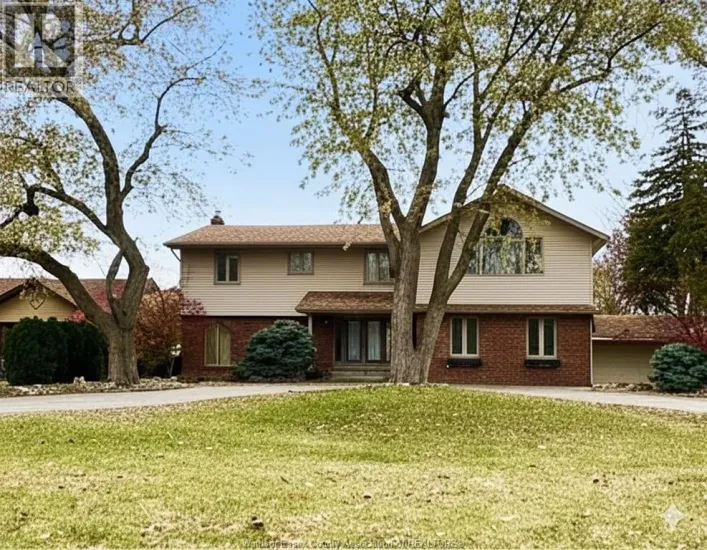 3748 OUELLETTE AVENUE, Windsor