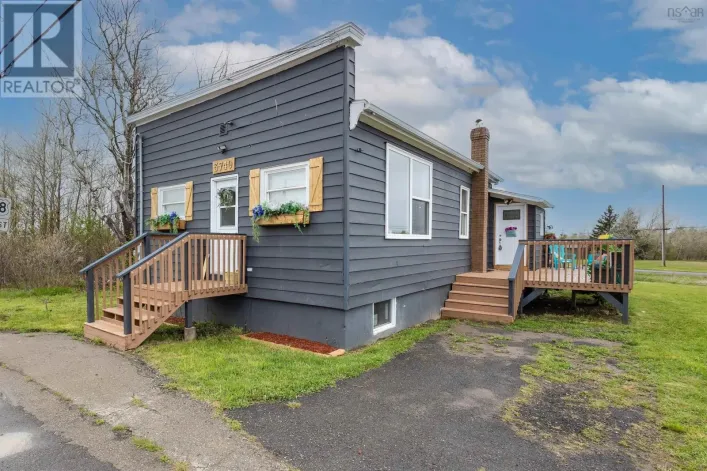 3749 New Waterford Highway, New Victoria