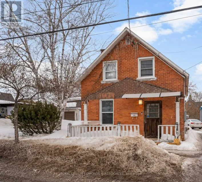 375 CHRISTIE STREET S, Pembroke