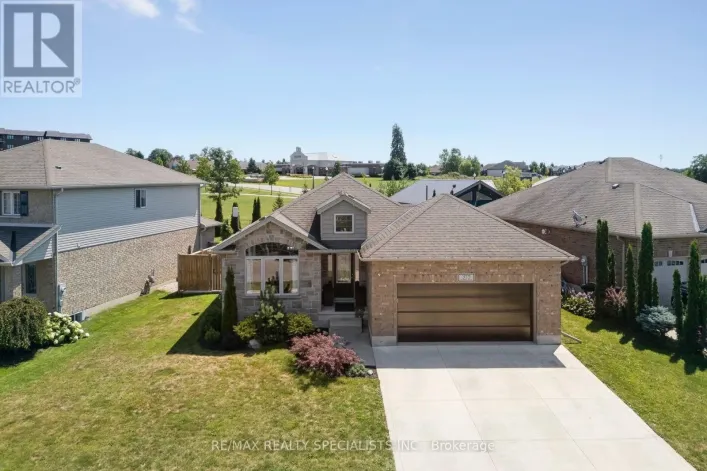 375 FAIRWAY ROAD, Woodstock