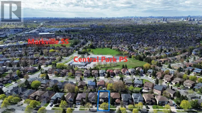 375 MANHATTAN DRIVE, Markham