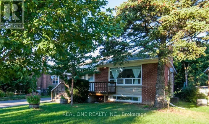 375 NEAL DRIVE, Richmond Hill