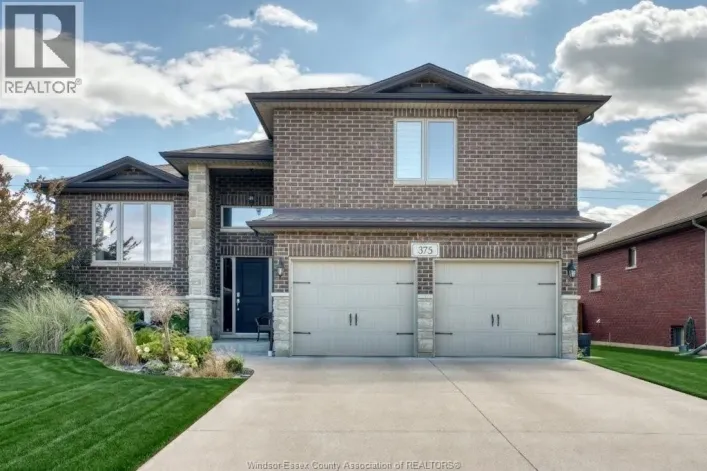 375 PIROLI CRESCENT, Lakeshore