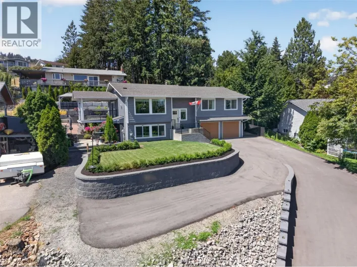 3752 Glenway Road, West Kelowna