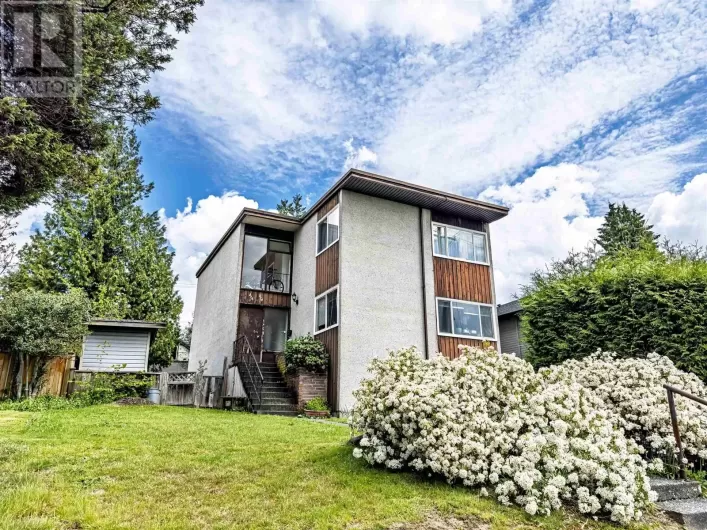 376 E 4TH STREET, North Vancouver