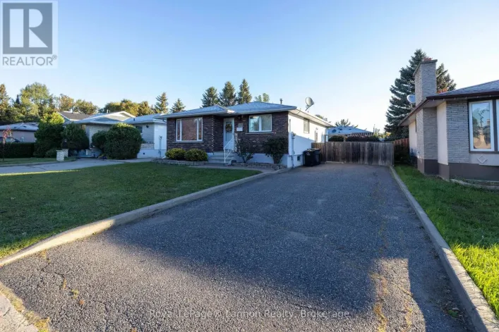 376 RYERSON CRESCENT, Thunder Bay