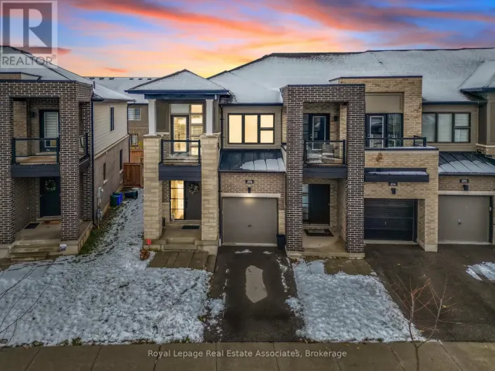376 WHEAT BOOM DRIVE, Oakville