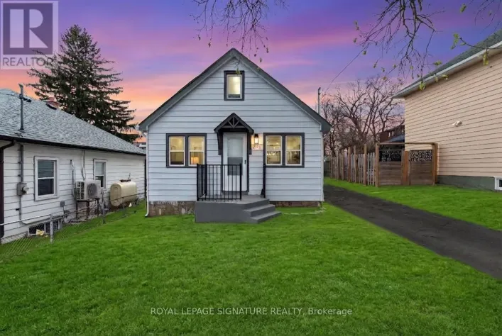 377 ADELAIDE AVENUE W, Oshawa