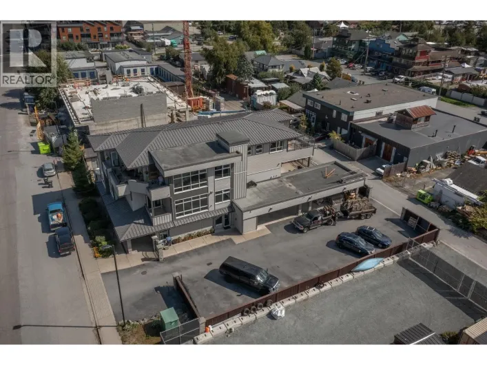 37718 THIRD AVENUE, Squamish