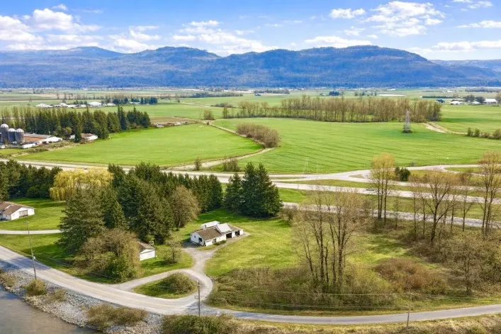37795 NORTH PARALLEL ROAD, Abbotsford