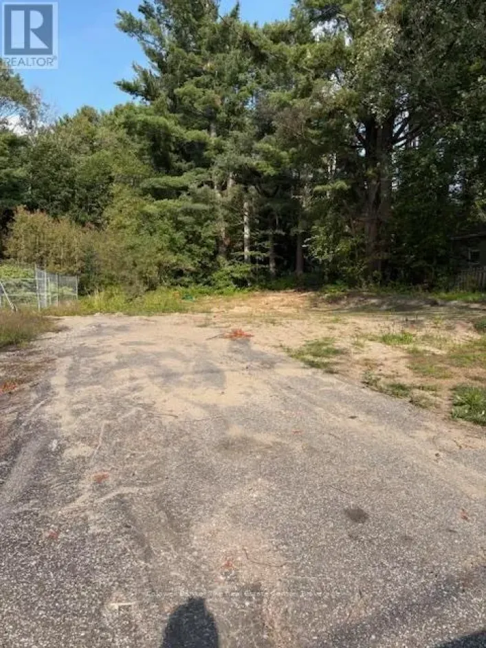 379 MANITOBA STREET, Bracebridge