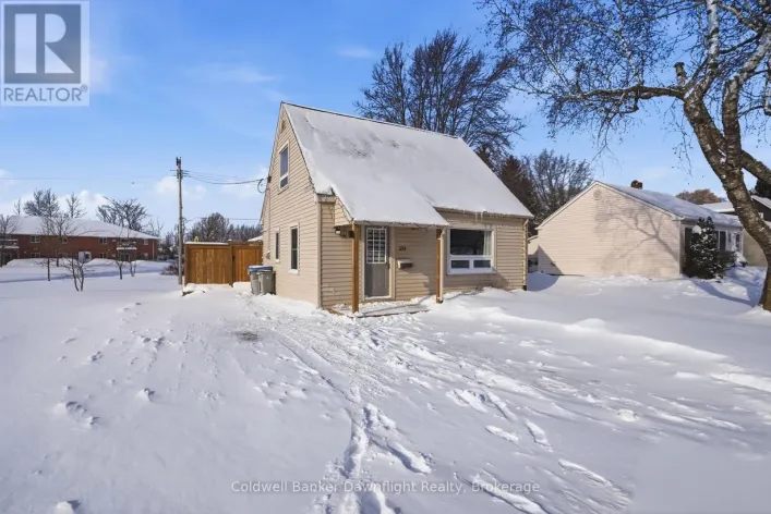 379 MARLBOROUGH STREET, South Huron