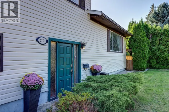 3791 Uplands Dr, Nanaimo