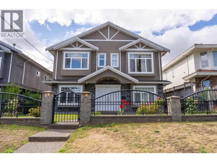 3796 PRICE STREET, Burnaby
