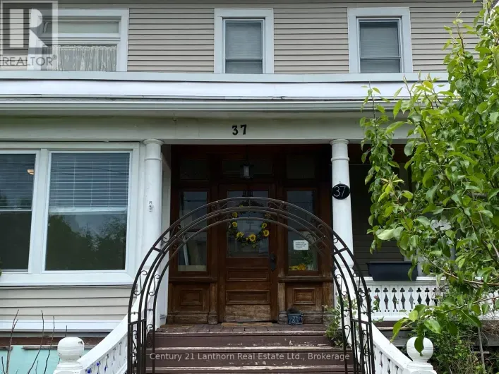 37A PICTON MAIN STREET, Prince Edward County