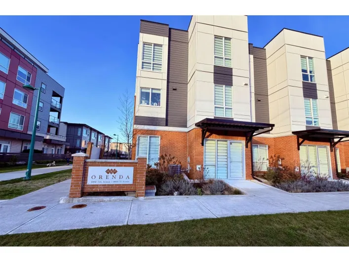 38 18850 72A AVENUE, Surrey