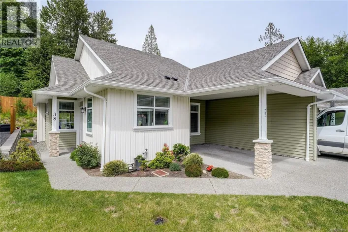 38 300 Grosskleg Way, Lake Cowichan