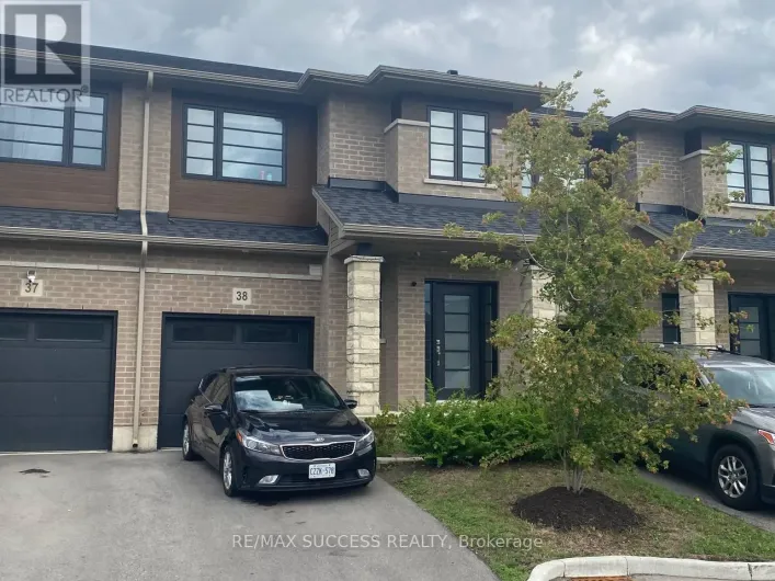 38 - 520 GREY STREET, Brantford