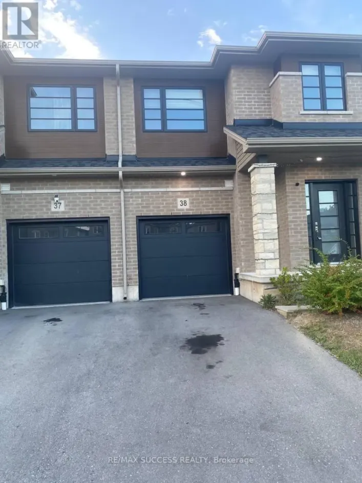 38 - 520 GREY STREET, Brantford