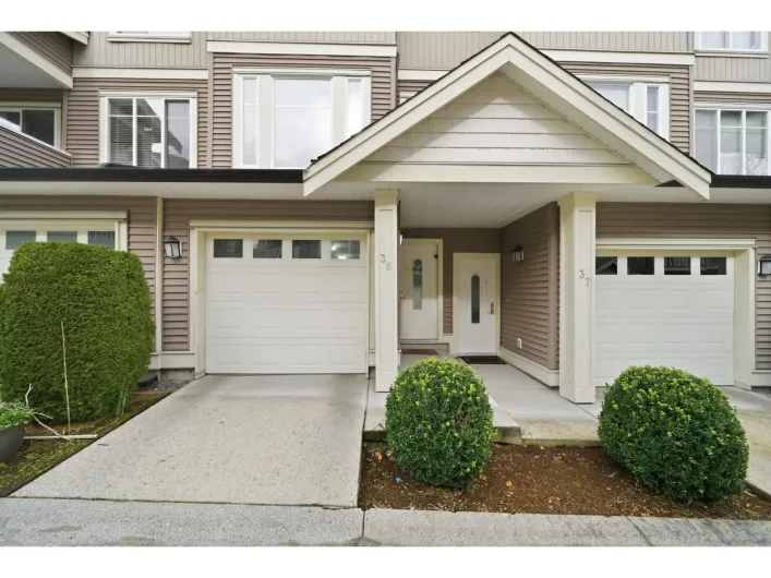 38 6575 192 STREET, Surrey