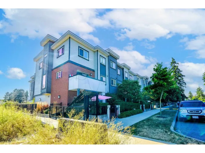 38 7247 140 STREET, Surrey