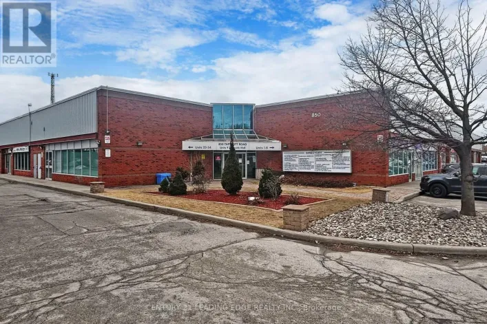 38 - 850 TAPSCOTT ROAD, Toronto