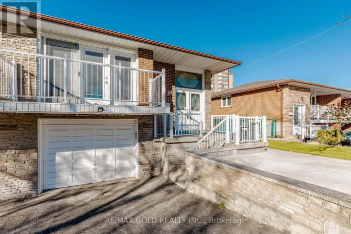 House for sale: 38 ACHILL CRESCENT, Mississauga