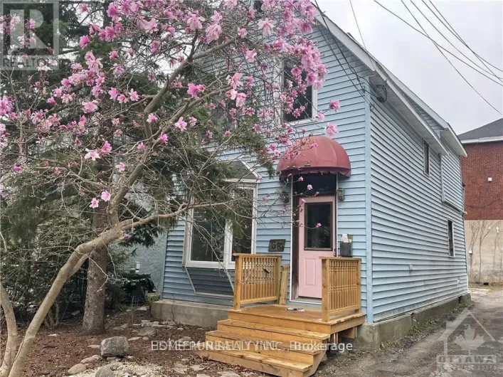 38 ADELAIDE STREET, Ottawa