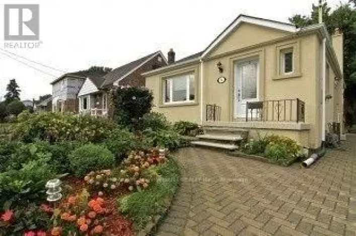 38 AINSDALE ROAD, Toronto