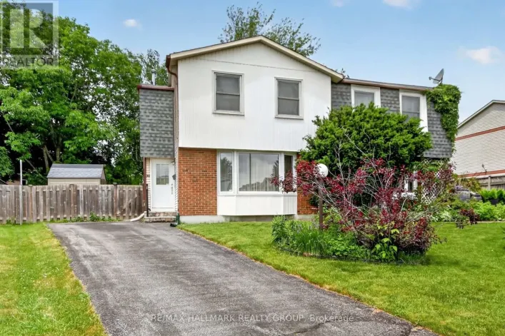 38 AMHERST CRESCENT, Ottawa