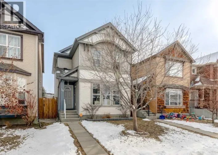 38 Autumn Crescent SE, Calgary