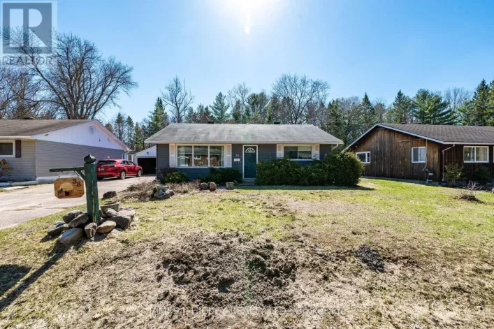 38 BEACH AVENUE, Deep River