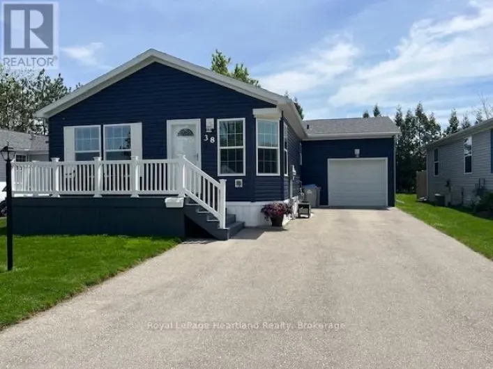 38 BOND STREET, Strathroy-Caradoc