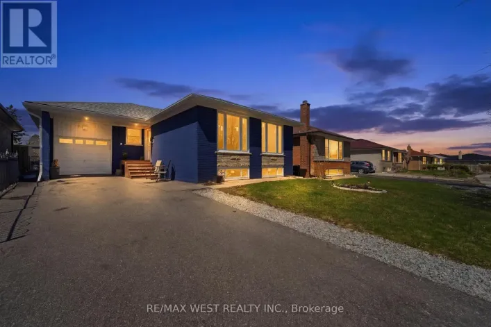 38 BRIDESBURG DRIVE, Toronto