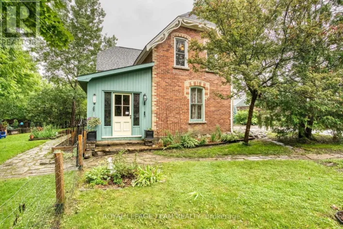 38 CAMERON STREET, Mississippi Mills