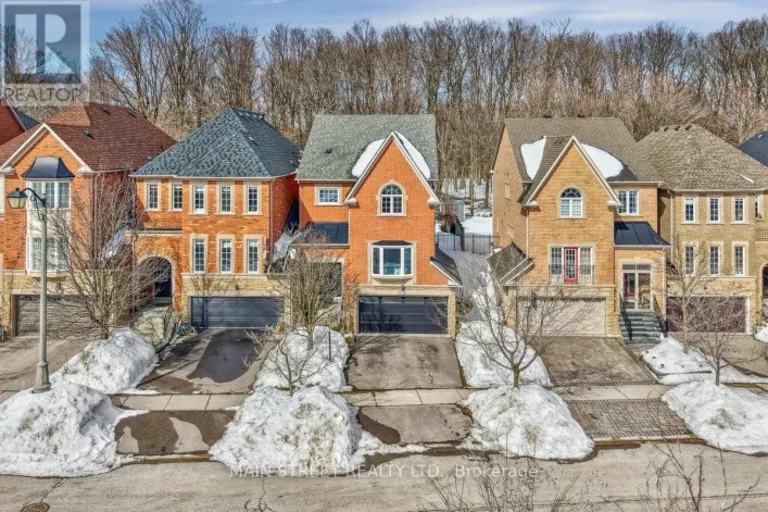 38 CARRIAGE HOUSE COURT, Richmond Hill